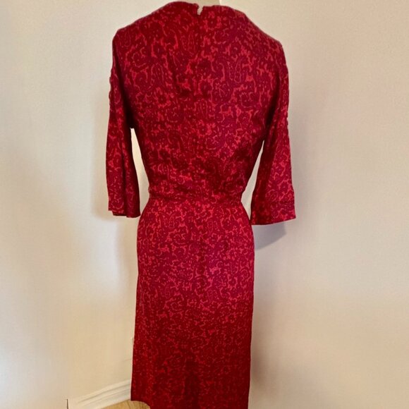 Spectacular Vintage Red Dress with Amazing Peek-a-Boo arm detail (size 10) - Picture 5 of 10